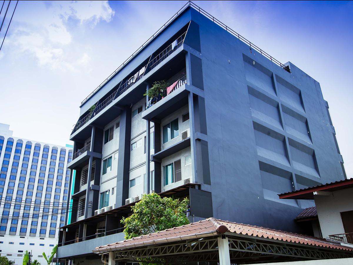 Five Stars Ratchada 19 Banguecoque Exterior foto