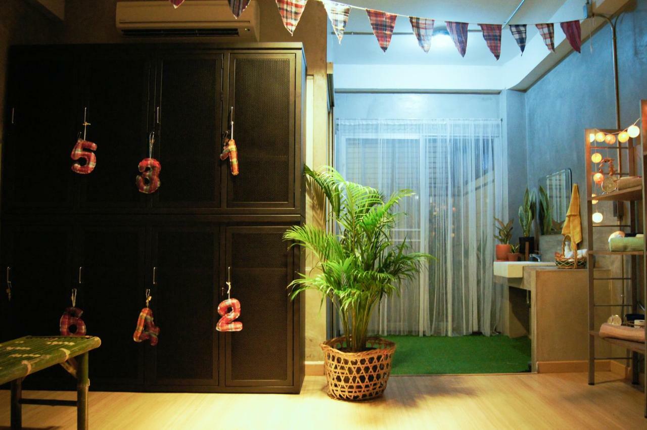 Five Stars Ratchada 19 Banguecoque Exterior foto